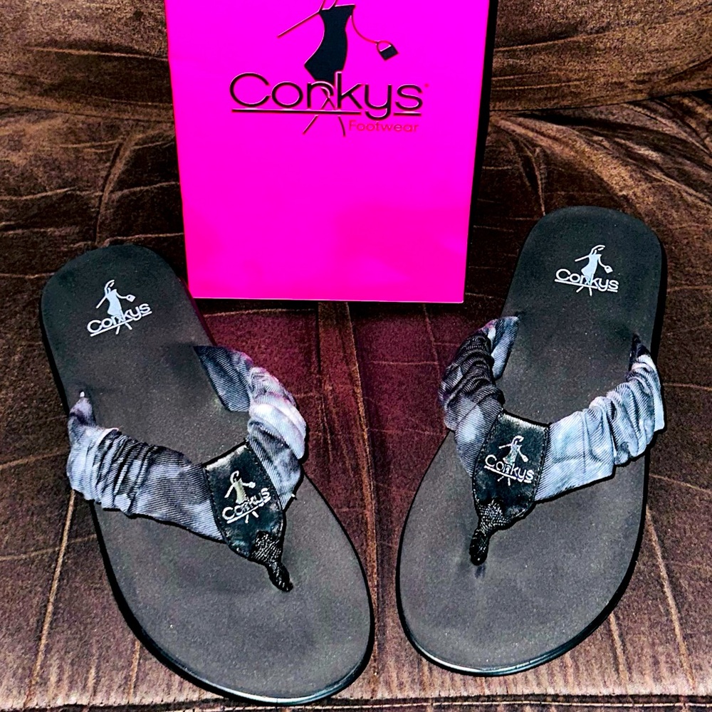 New In Box Corkys Sz 7